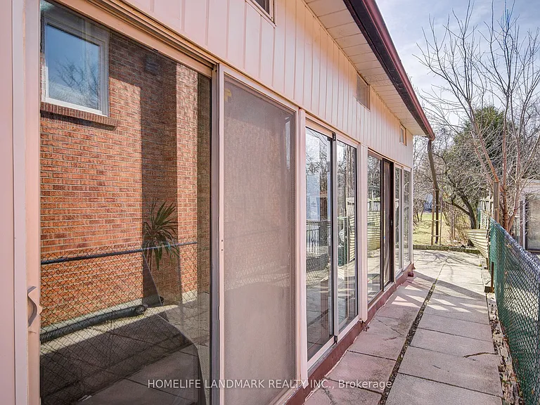 113 Oak Ave — Photo 20