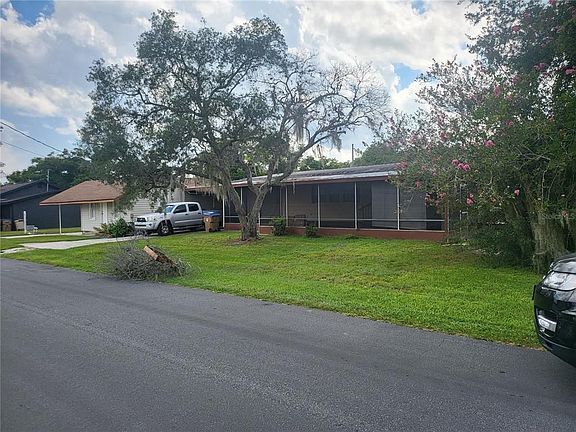 3rd image of 1634 Dolphin Dr