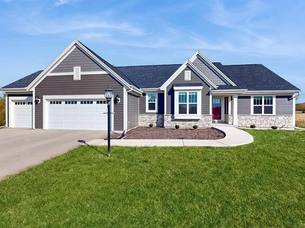 W2359 Troy Hill LANE, East Troy, WI 53120