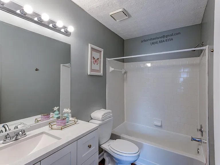 2936 Governors Ct — Photo 21