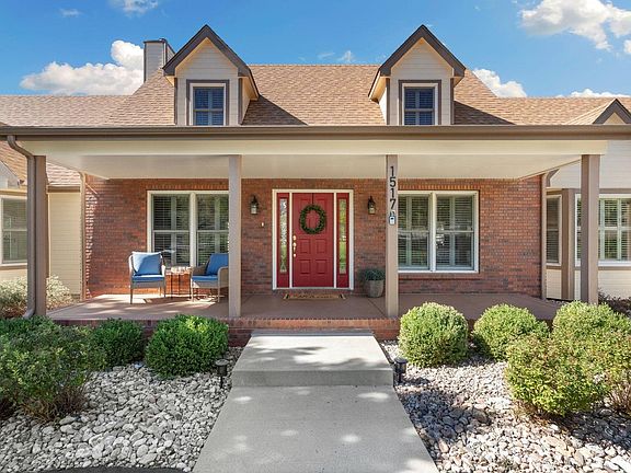 2nd image of 1517 Hepplewhite Ct