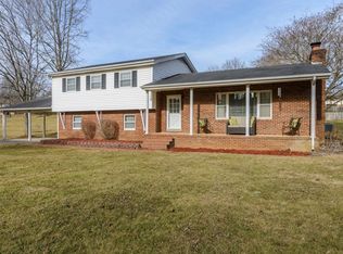 19439 Heritage Dr, Abingdon, VA 24211