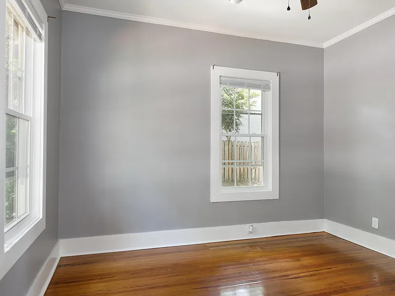1516 Brookside Ave — Photo 6