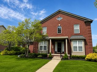 50406 Black Horse Ln, Canton, MI 48188