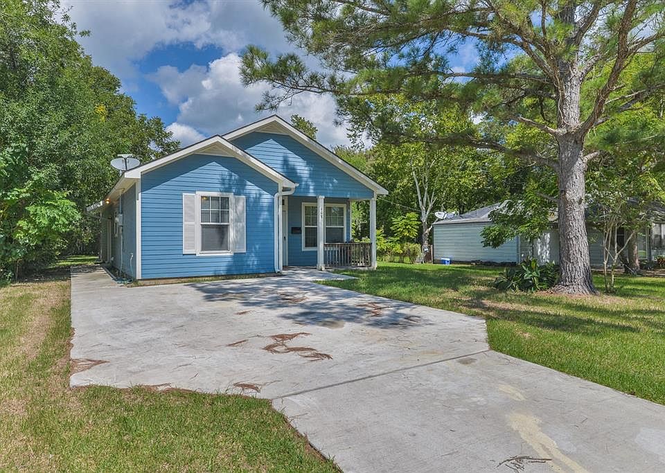 1st image of 608 Bluebonnet Dr