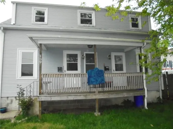 139 Archambault Ave, West Warwick, RI 02893