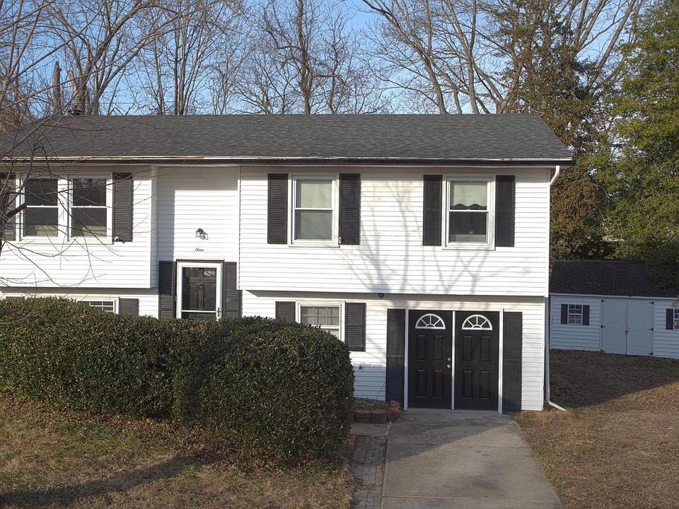 1st image of 9 Wicklow Ct