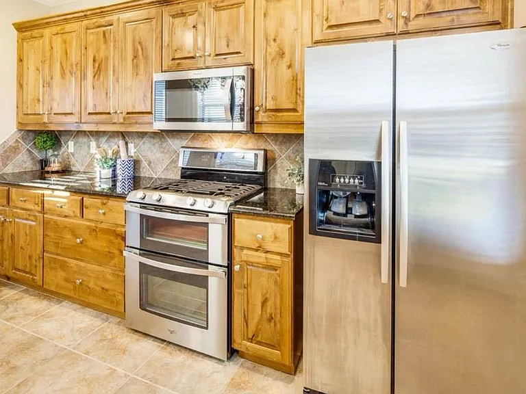 3922 Devrne Dr — Photo 11