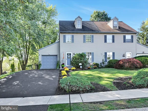 181 Stonehouse Ln, Columbia, PA 17512