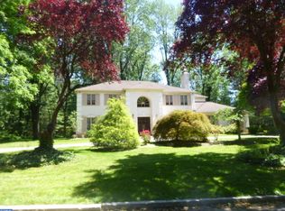 525 Hoffman Dr, Bryn Mawr, PA 19010