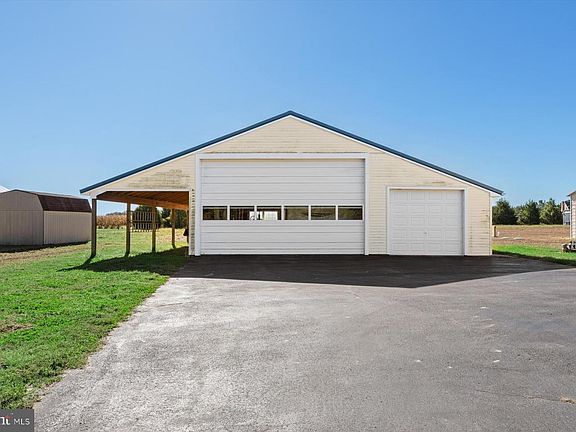 3rd image of 20158 Cedar Beach Rd