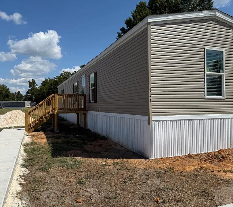 1527 Syracuse Community Rd