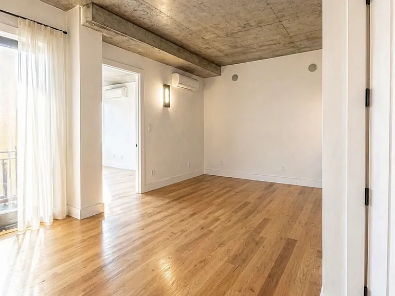 240 Stagg St #3D — Photo 5