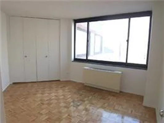 Rented by Douglas Elliman | media 15