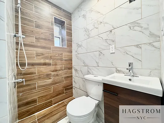 Rented by Hagstrom Management Inc | media 19