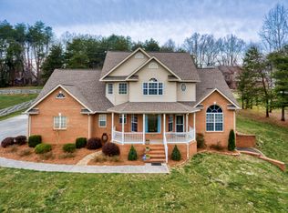 3124 Miser Station Rd, Louisville, TN 37777
