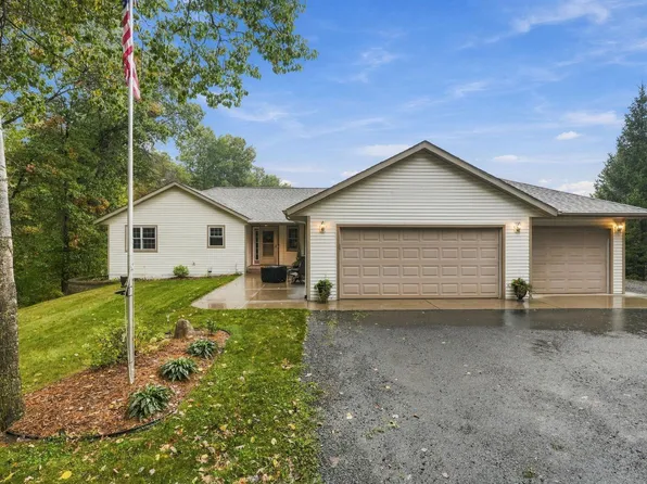 397 175th St, Osceola, WI 54020