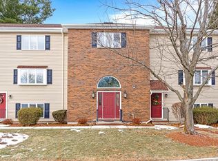 305 Salem St APT 108, Woburn, MA 01801