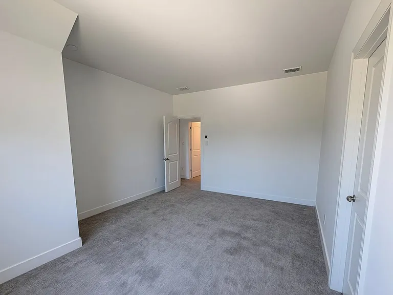 4100 Darlington Way — Photo 30