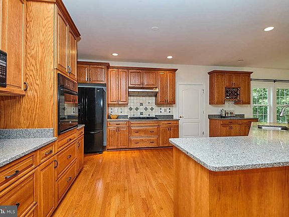 4th image of 13441 Classic Oaks Ct