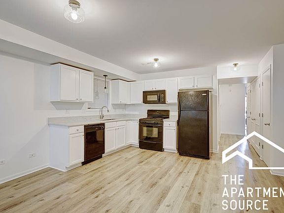 5th image of 3047 W Washington Blvd