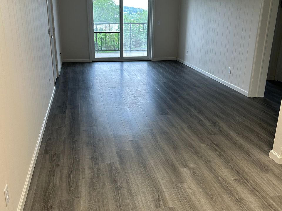 Living Room/Dining area