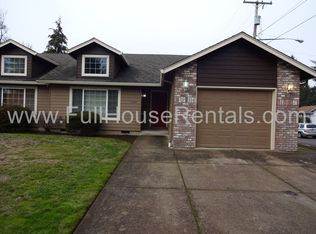 3308 Arrowhead St, Eugene, OR 97404