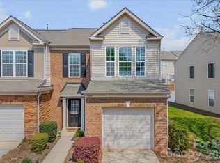 2419 Diplomat Ln, Charlotte, NC 28210