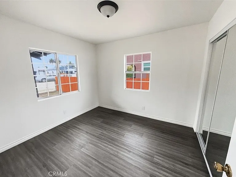 321 W 83rd St — Photo 6