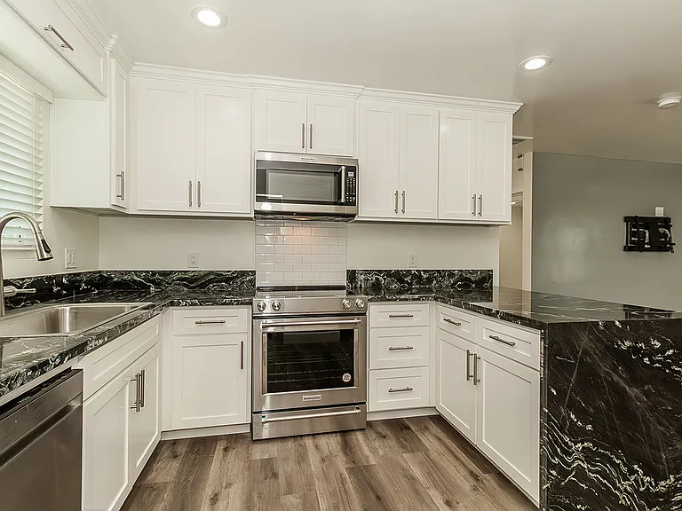 1025 Ventura St #1025 — Photo 2