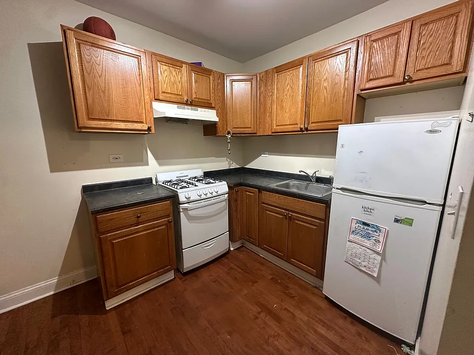 1375 W Greenleaf Ave #3N