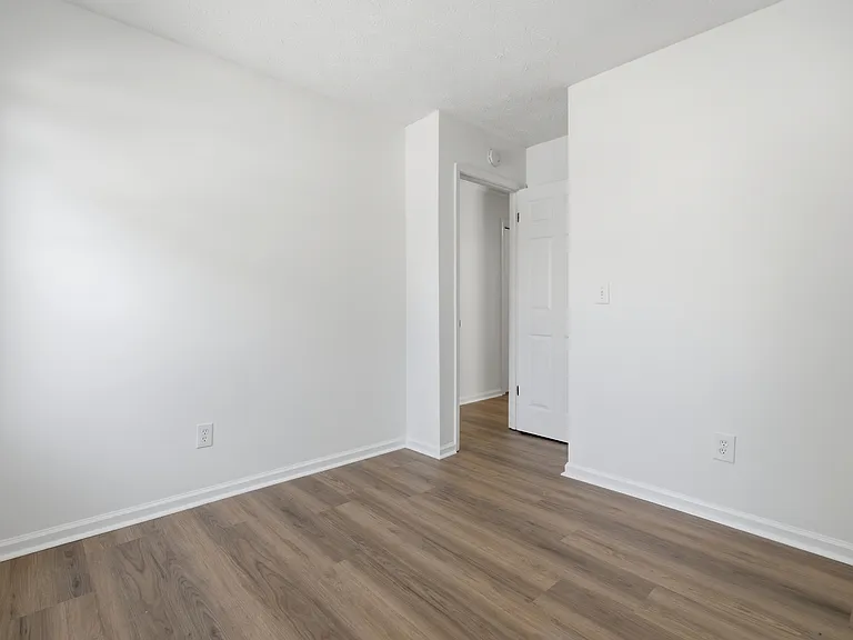 129 Sandalwood Cir — Photo 17
