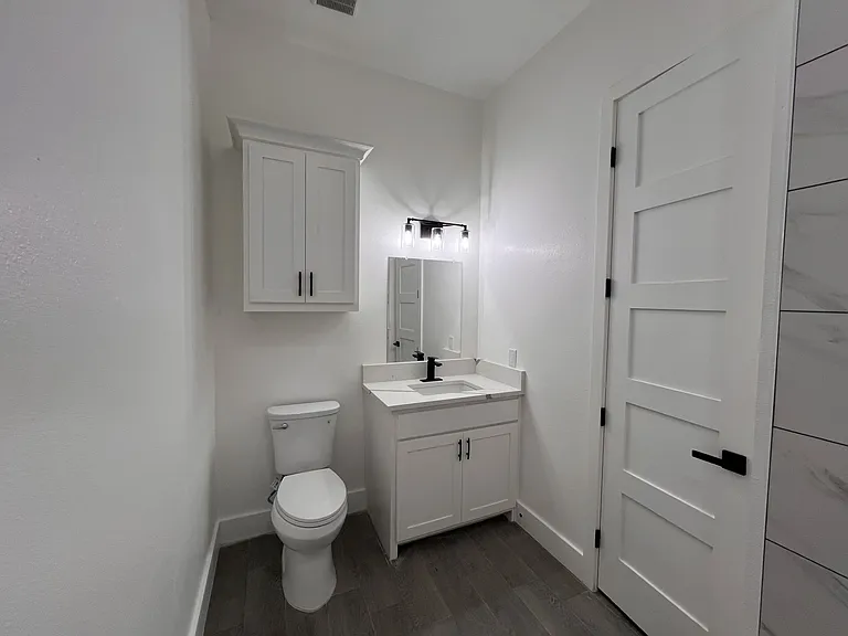 506 E Bryson Ave — Photo 16