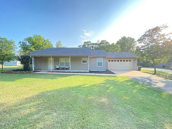 3rd image of 15825 Childress Rd