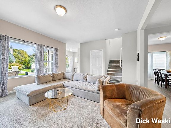 2nd image of 440 Summer Grove Dr