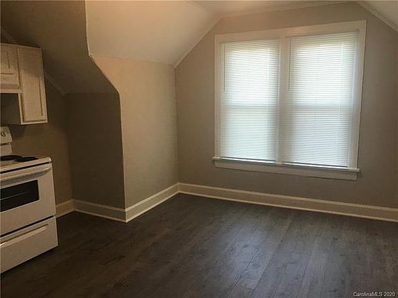 2nd image of 1704 Haynes Ave #2/4