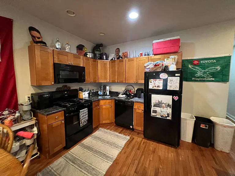 1803 W Berks St — Photo 24