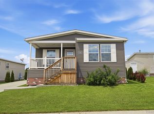 11766 Cedarbrook Dr, South Lyon, MI 48178