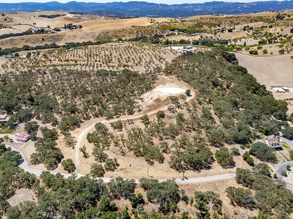 1st image of 835 Spring Creek Way