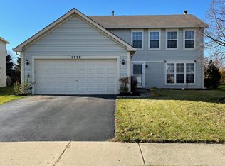 2797 Carlsbad Cir, Aurora, IL 60503