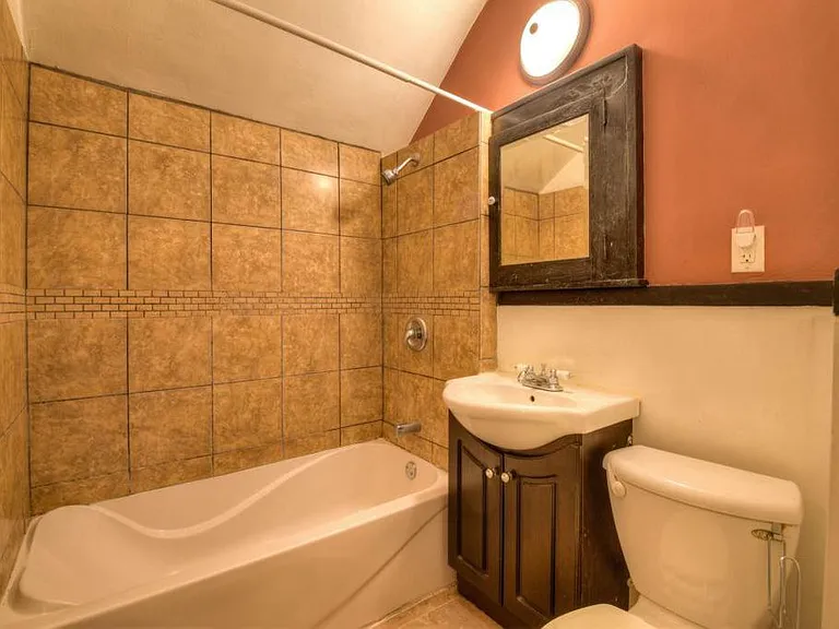 1171 Marion St #2 — Photo 9