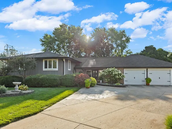 1711 Hemlock Rd, Lafayette, IN 47905