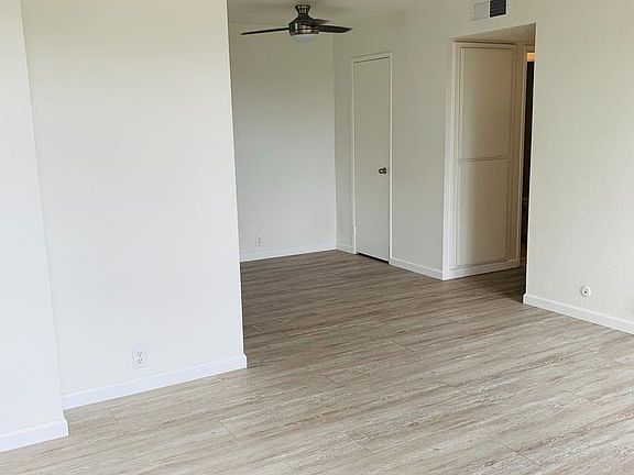 4th image of 3043 Harbor Blvd