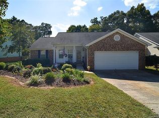 9600 Marshbrooke Rd, Matthews, NC 28105