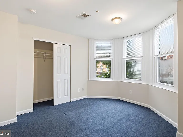 2238 N Park Ave #B — Photo 16