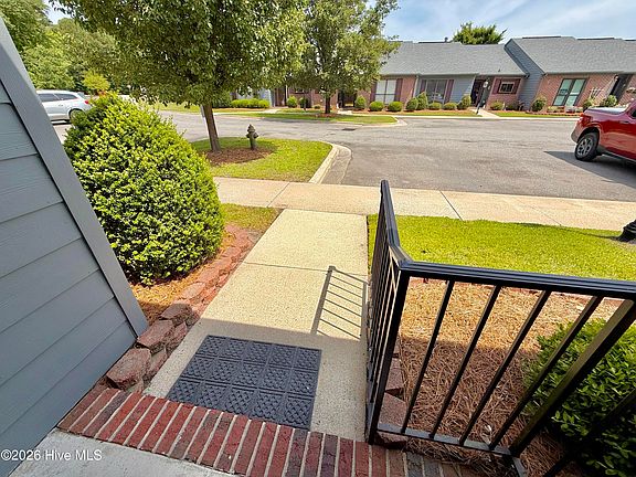 3rd image of 3156 Fox Run Drive