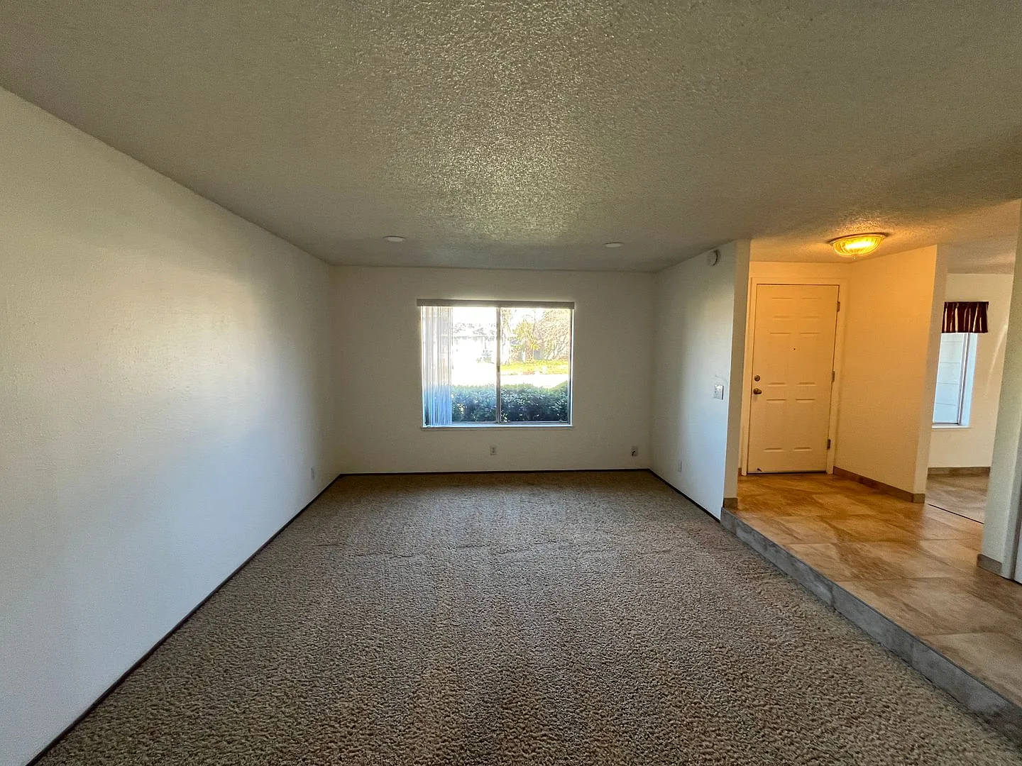 Charming and Spacious Citrus Heights Home — Photo 3