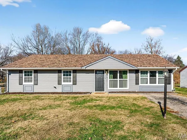 605 Cherry Dr, Fairview Heights, IL 62208