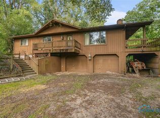 450 N Eber Rd, Holland, OH 43528