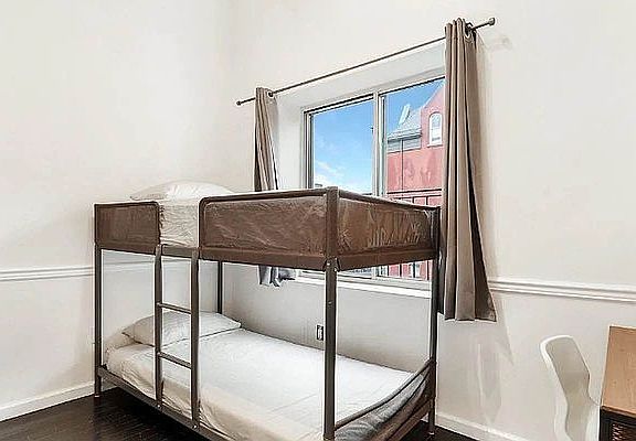 4th image of 434 Wilson Ave Floor 3